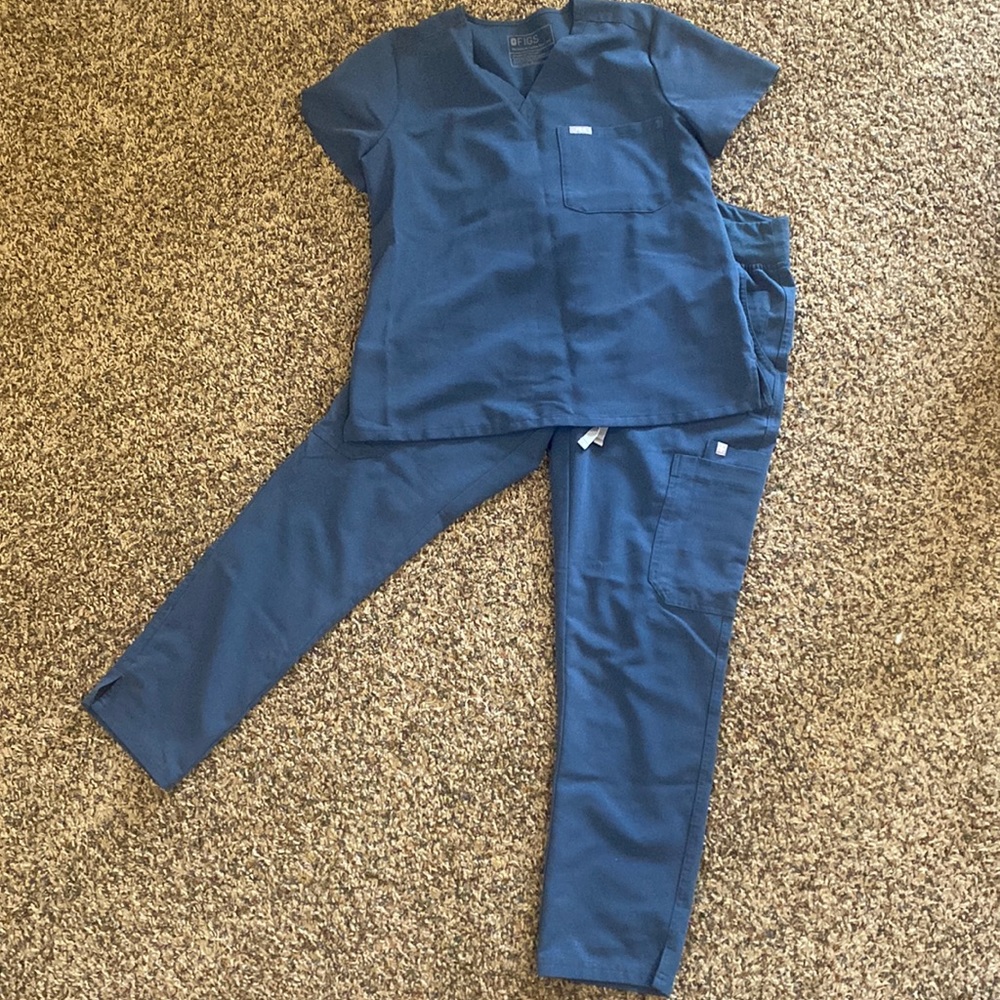 Figs scrubs set dark harbor